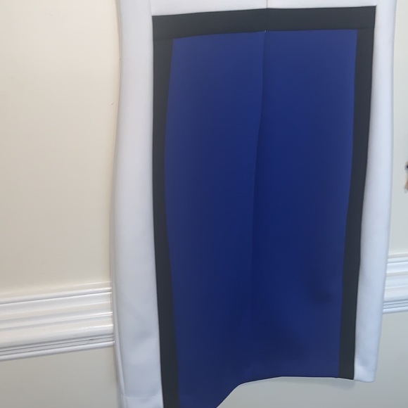 Dress - Picture 5 of 5